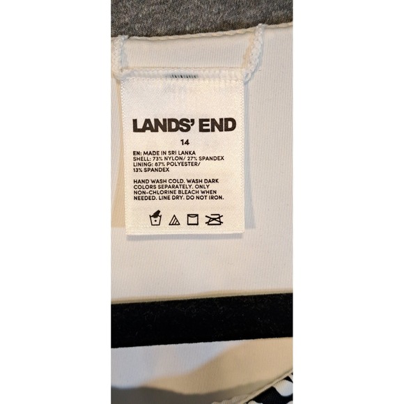 Lands End Womens Black White Floral Swim Crop Top Built-in Bra Size 14 NEW - Picture 3 of 9